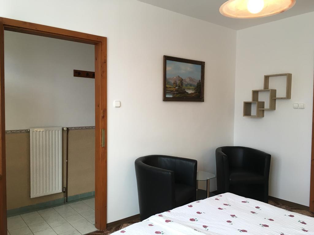 Gitta Apartman Buk Ngoại thất bức ảnh