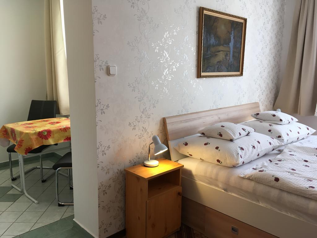 Gitta Apartman Buk Ngoại thất bức ảnh